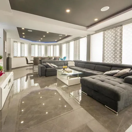 Villa Oasis Of Peace By Interhome